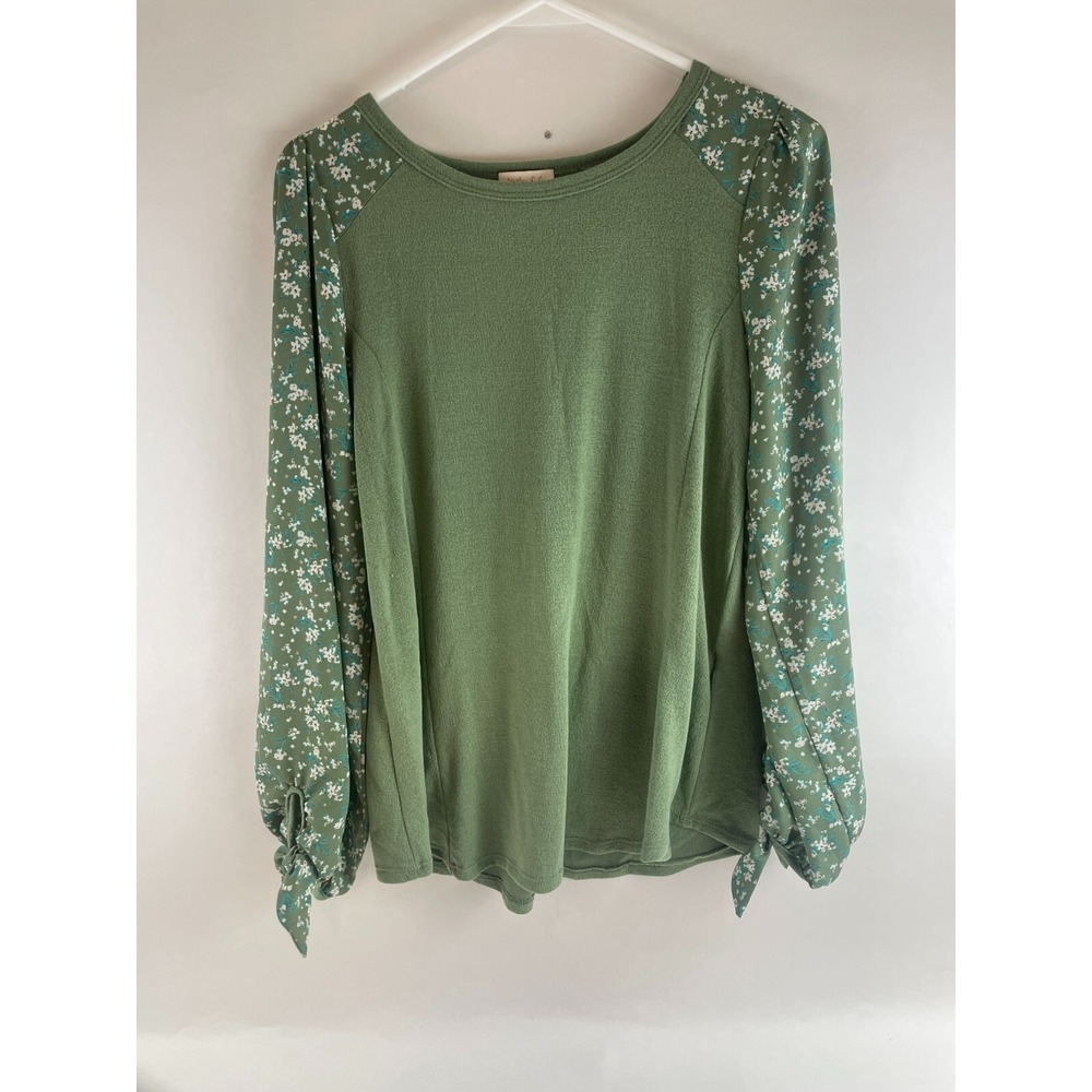 Hailey & Co. Shirt Women's Size S Green Floral Tie Knot Long Sleeve Round Neck